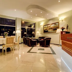 Plaza Bed & Breakfast